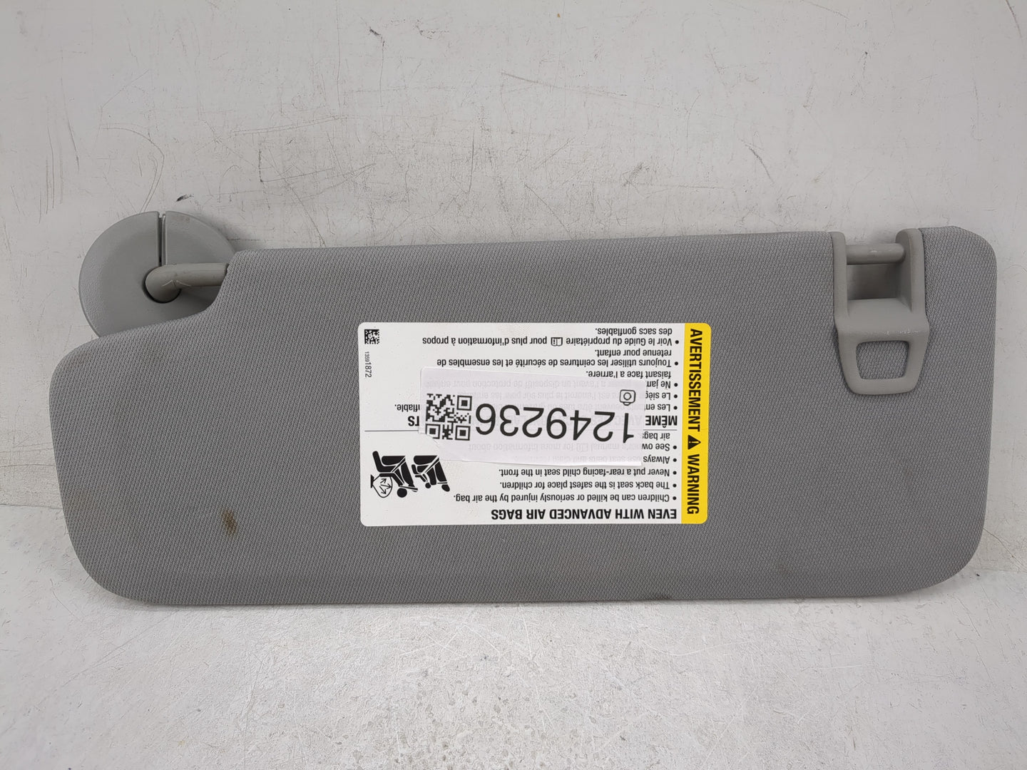 2020 Gmc Terrain Sun Visor Shade Replacement Passenger Right Mirror Fits OEM Used Auto Parts - Oemusedautoparts1.com