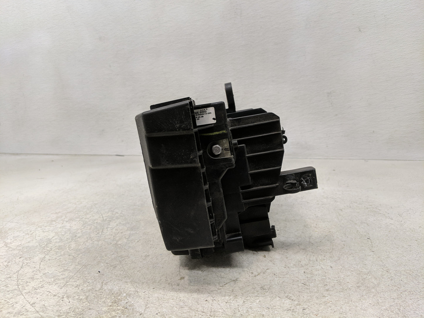 2018-2021 Gmc Terrain Fusebox Fuse Box Panel Relay Module P/N:812461952 Fits Fits 2018 2019 2020 2021 2022 OEM Used Auto Par