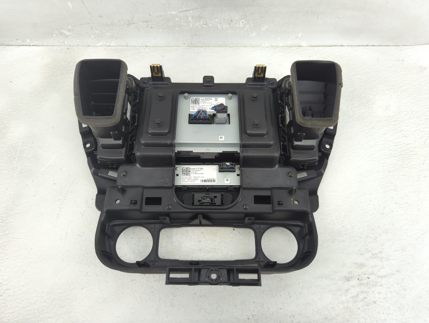 2020 Gmc Terrain Radio AM FM Cd Player Receiver Replacement P/N:84664204 84491776 Fits OEM Used Auto Parts - Oemusedautopart