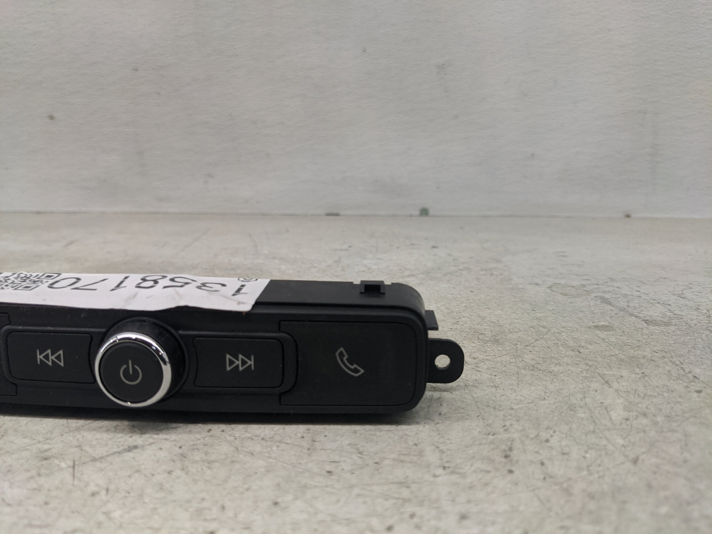 2018-2021 Gmc Terrain Radio Control Panel - Oemusedautoparts1.com