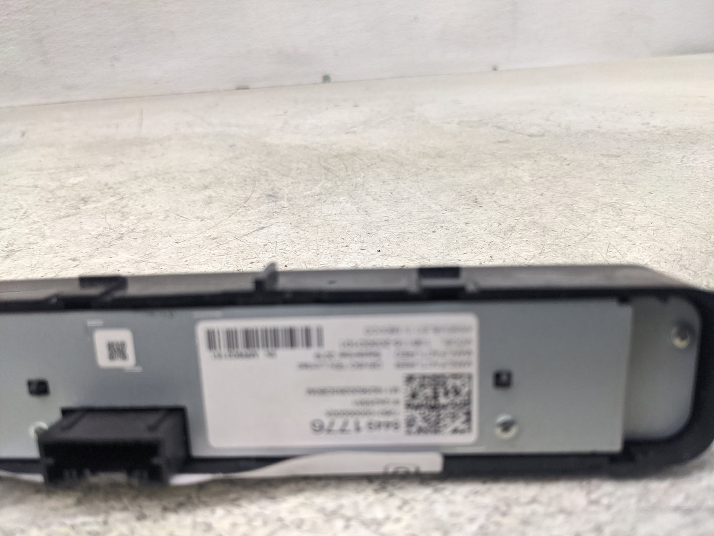2018-2021 Gmc Terrain Radio Control Panel - Oemusedautoparts1.com