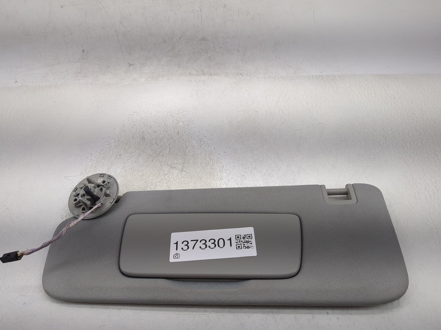 2020 Gmc Terrain Sun Visor Shade Replacement Passenger Right Mirror Fits OEM Used Auto Parts - Oemusedautoparts1.com