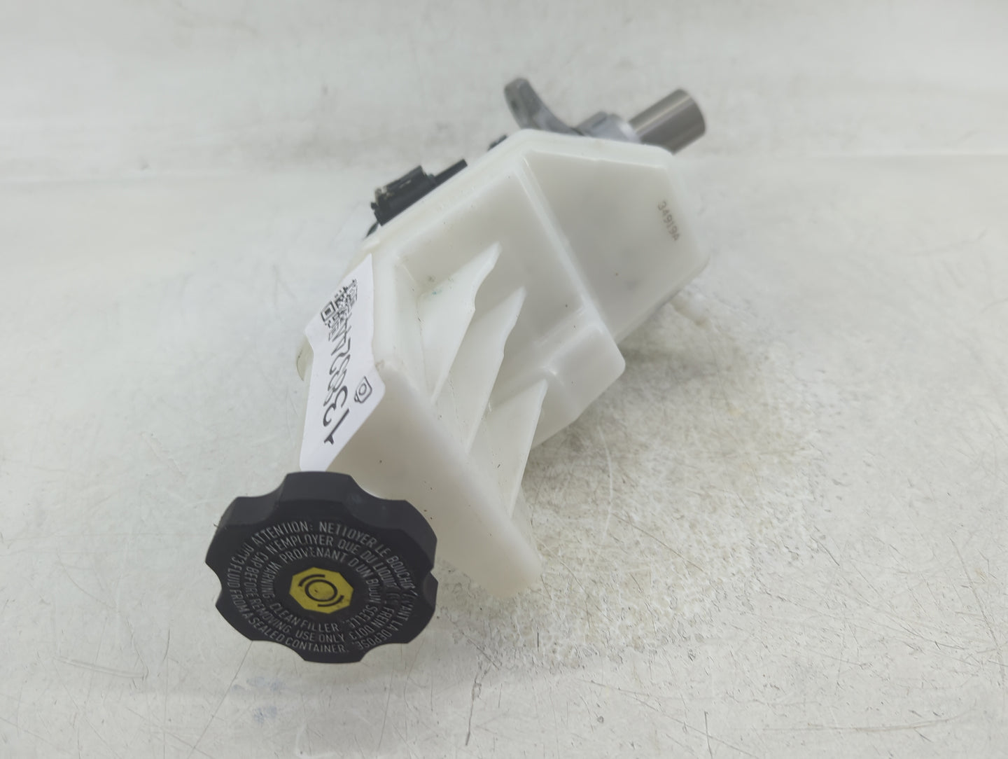 Gmc Terrain Brake Master Cylinder 1383244 - Oemusedautoparts1.com
