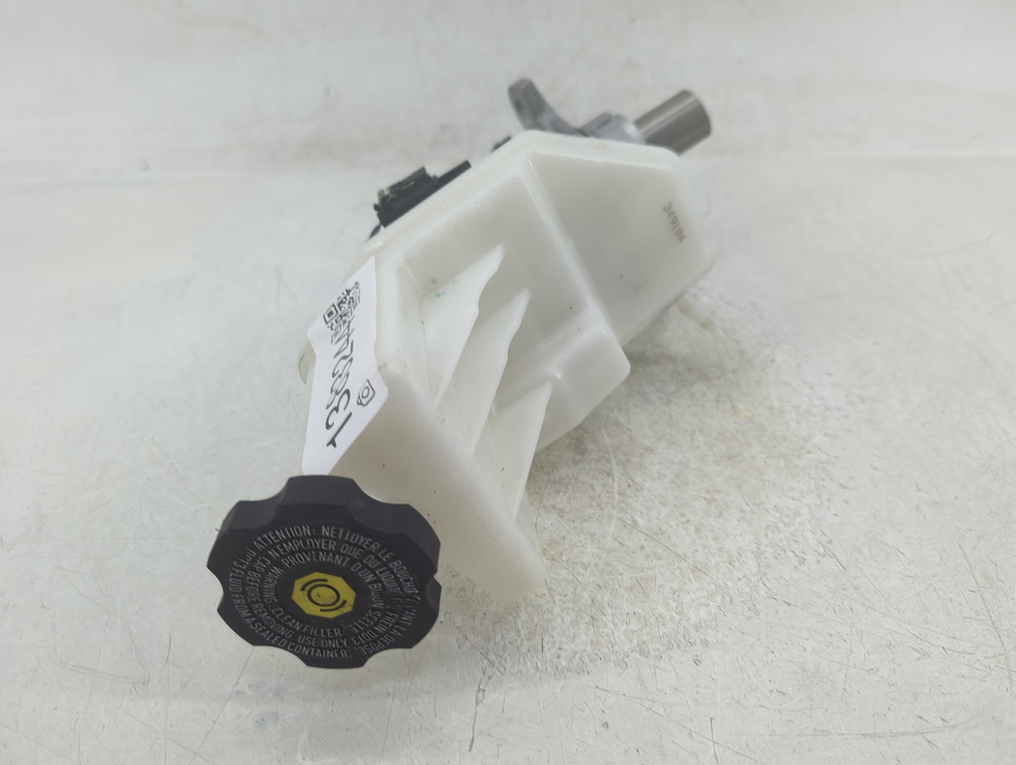 Gmc Terrain Brake Master Cylinder 1383244 - Oemusedautoparts1.com