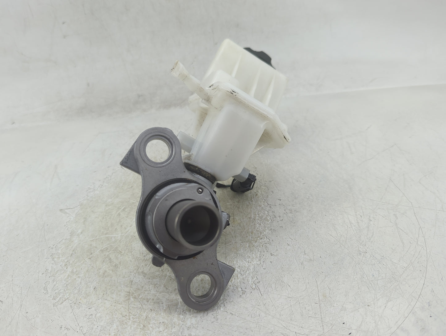 Gmc Terrain Brake Master Cylinder - Oemusedautoparts1.com