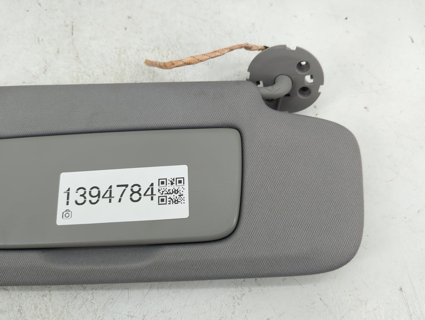 2020 Gmc Terrain Sun Visor Shade Replacement Passenger Right Mirror Fits OEM Used Auto Parts - Oemusedautoparts1.com
