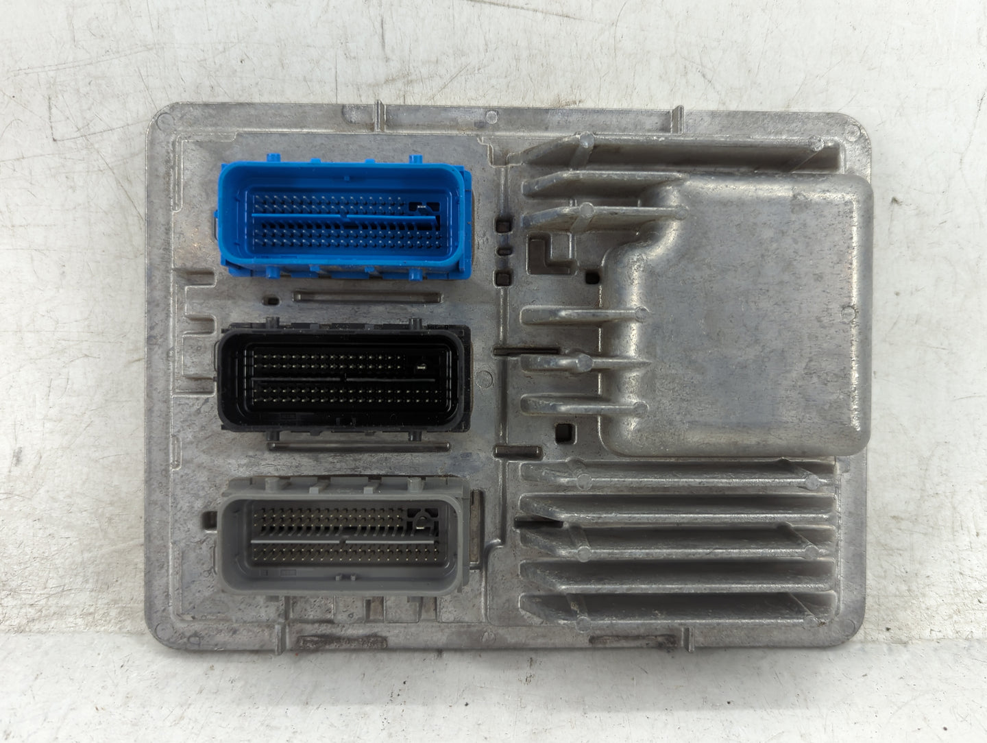 2018-2020 Gmc Terrain PCM Engine Control Computer ECU ECM PCU OEM P/N:812835949 12702505 Fits Fits 2017 2018 2019 2020 2021 