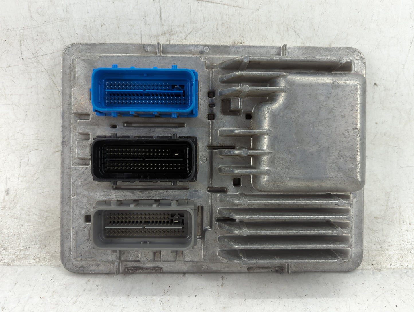 2018-2020 Gmc Terrain PCM Engine Control Computer ECU ECM PCU OEM P/N:812835949 12702505 Fits Fits 2017 2018 2019 2020 2021 