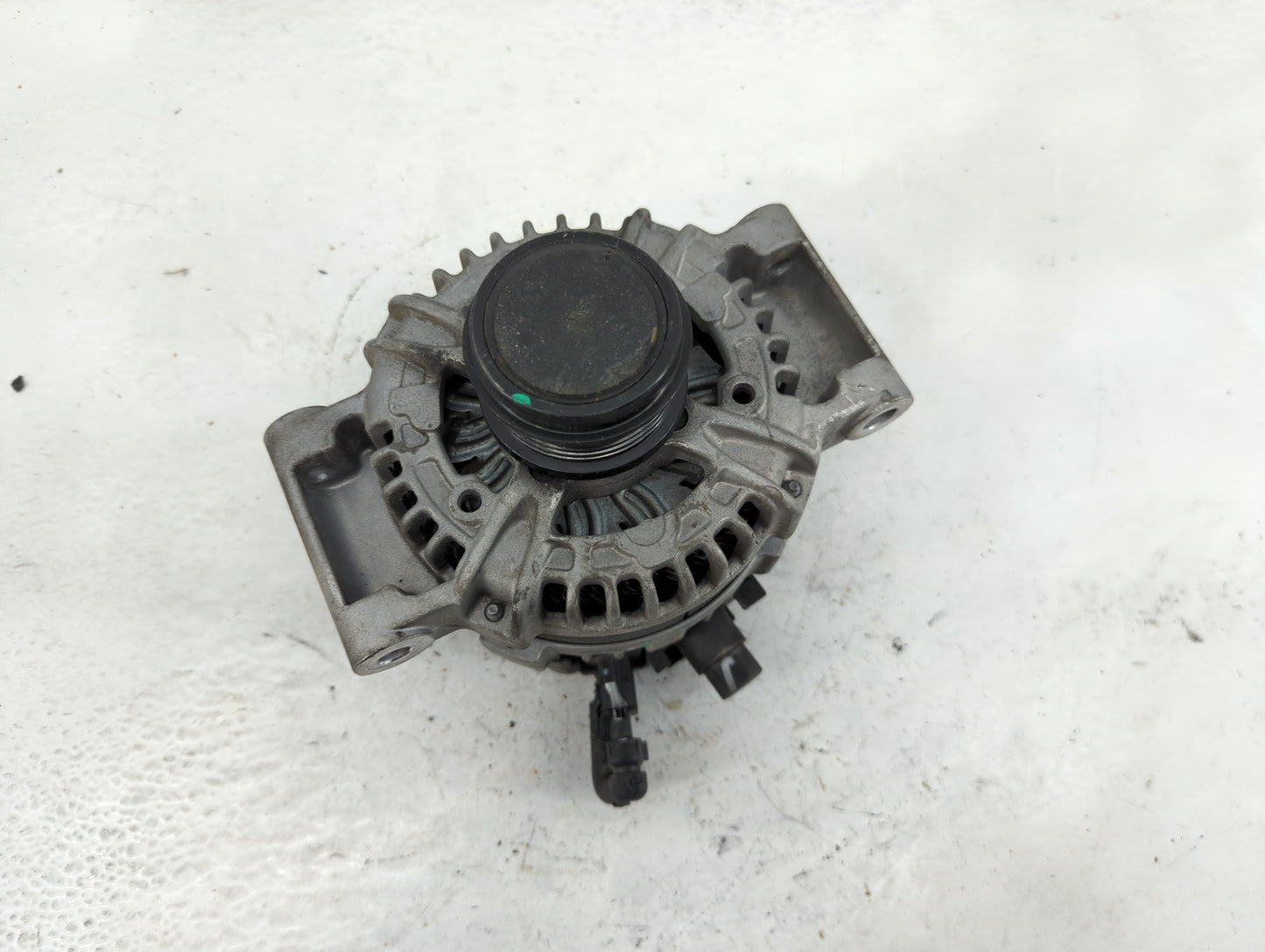 2018-2022 Gmc Terrain Alternator Replacement Generator Charging Assembly Engine OEM P/N:0126312168 Fits OEM Used Auto Parts 