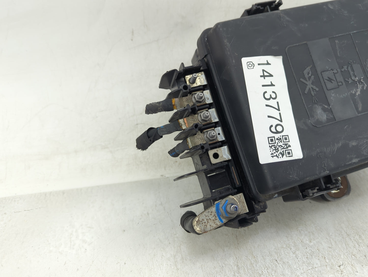 2018-2021 Gmc Terrain Fusebox Fuse Box Panel Relay Module Fits Fits 2018 2019 2020 2021 2022 OEM Used Auto Parts - Oemusedau