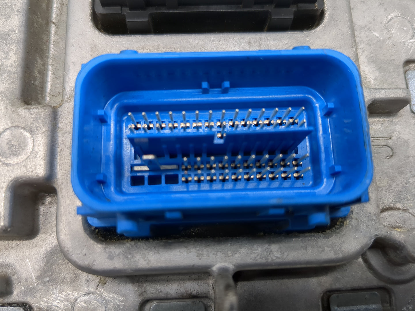 2020-2022 Gmc Terrain PCM Engine Control Computer ECU ECM PCU OEM P/N:12702989 Fits Fits 2020 2021 2022 OEM Used Auto Parts 