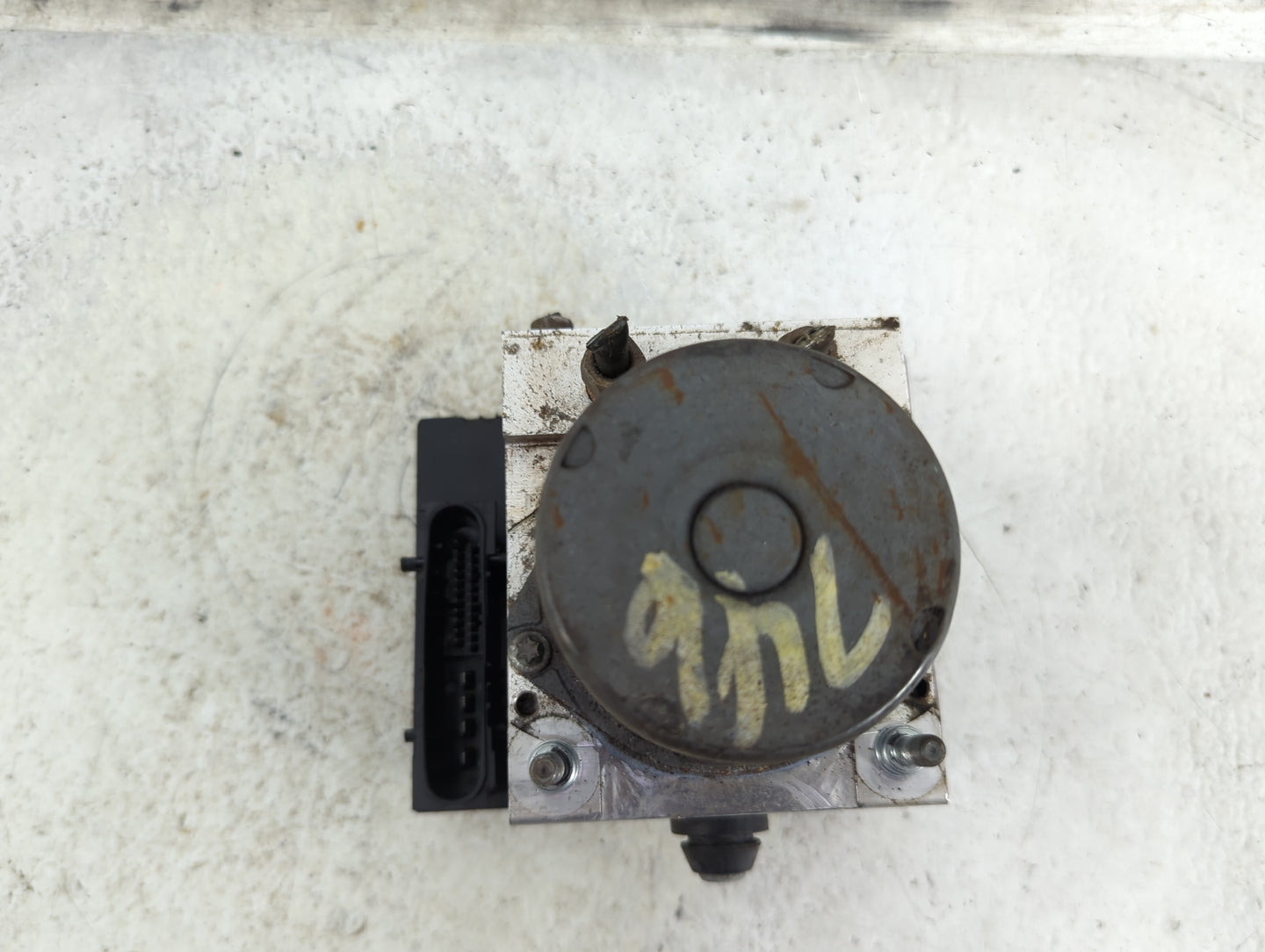 2020 Gmc Terrain ABS Pump Control Module Replacement P/N:0265956194 0265255145, 84619957 Fits OEM Used Auto Parts - Oemuseda