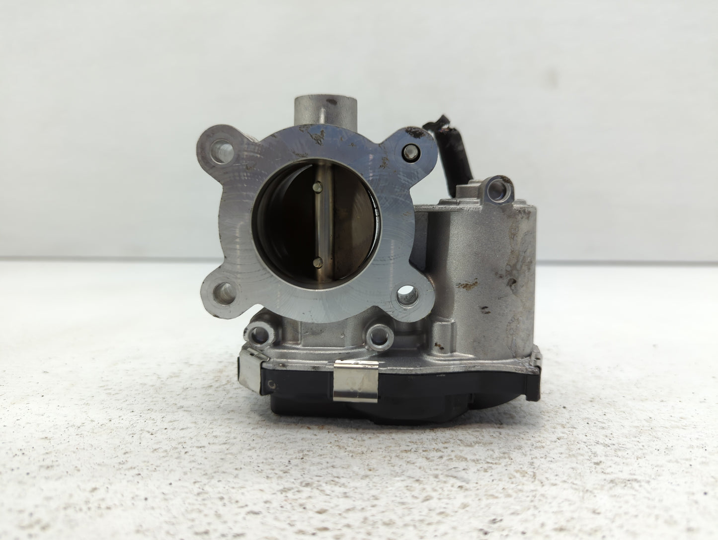 2018-2022 Gmc Terrain Throttle Body P/N:12671379AA Fits Fits 2016 2017 2018 2019 2020 2021 2022 OEM Used Auto Parts - Oemuse