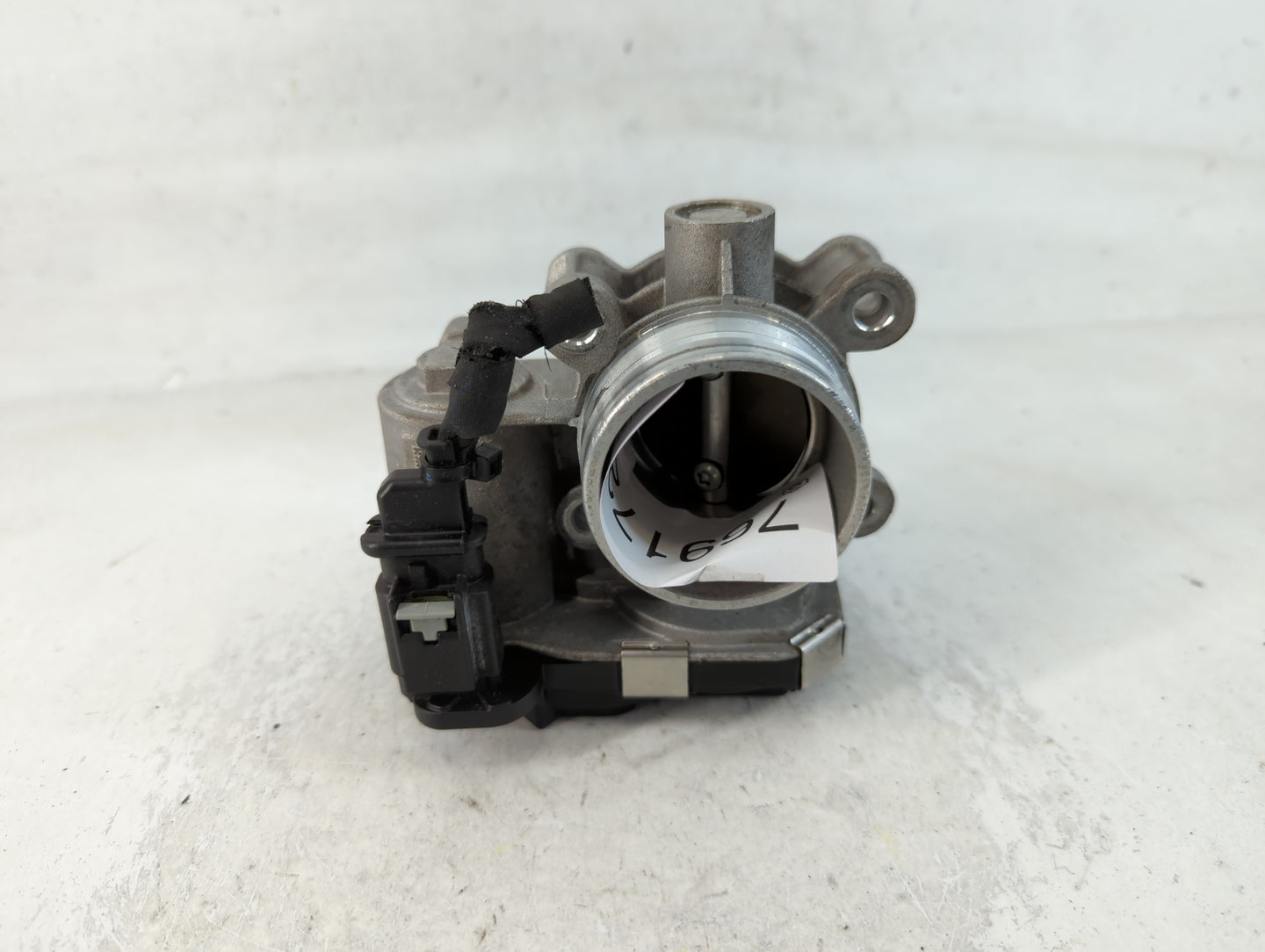 2018-2022 Gmc Terrain Throttle Body P/N:12671379AA Fits Fits 2016 2017 2018 2019 2020 2021 2022 OEM Used Auto Parts - Oemuse