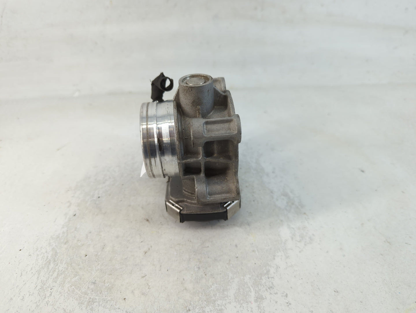 2018-2022 Gmc Terrain Throttle Body P/N:12671379AA Fits Fits 2016 2017 2018 2019 2020 2021 2022 OEM Used Auto Parts - Oemuse