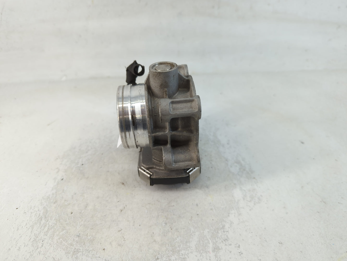 2018-2022 Gmc Terrain Throttle Body P/N:12671379AA Fits Fits 2016 2017 2018 2019 2020 2021 2022 OEM Used Auto Parts - Oemuse