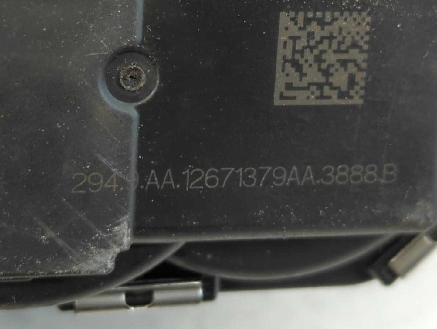 2018-2022 Gmc Terrain Throttle Body P/N:12671379AA Fits Fits 2016 2017 2018 2019 2020 2021 2022 OEM Used Auto Parts - Oemuse
