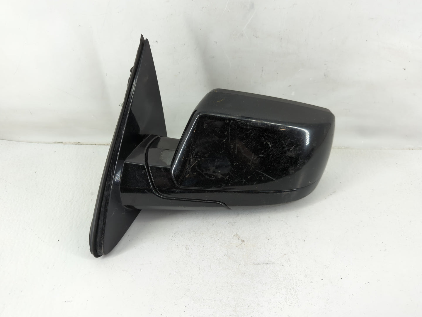 2015-2020 Gmc Yukon Driver Side View Mirror - Left Door Mirror OEM Used - Oemusedautoparts1.com
