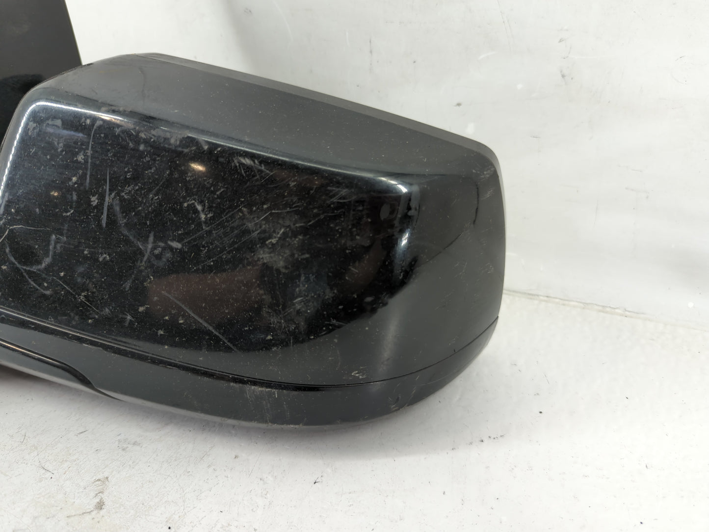 2015-2020 Gmc Yukon Driver Side View Mirror - Left Door Mirror OEM Used - Oemusedautoparts1.com