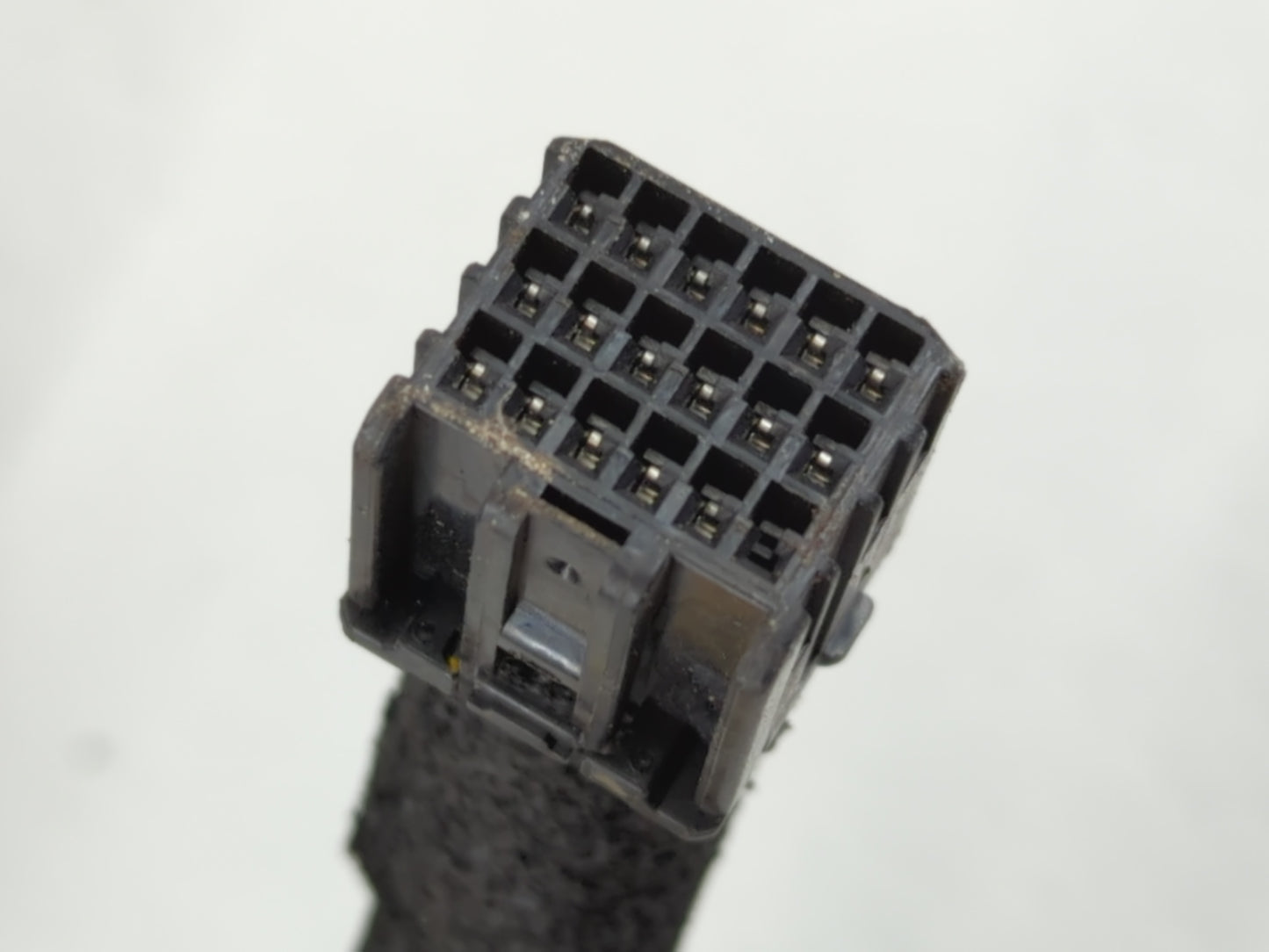 2015-2020 Gmc Yukon Driver Side View Mirror - Left Door Mirror OEM Used - Oemusedautoparts1.com