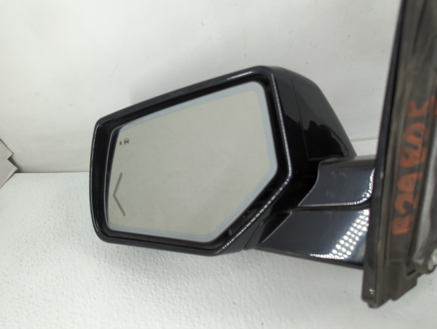 2015-2020 Gmc Yukon Driver Side View Mirror - Left Door Mirror OEM Used - Oemusedautoparts1.com