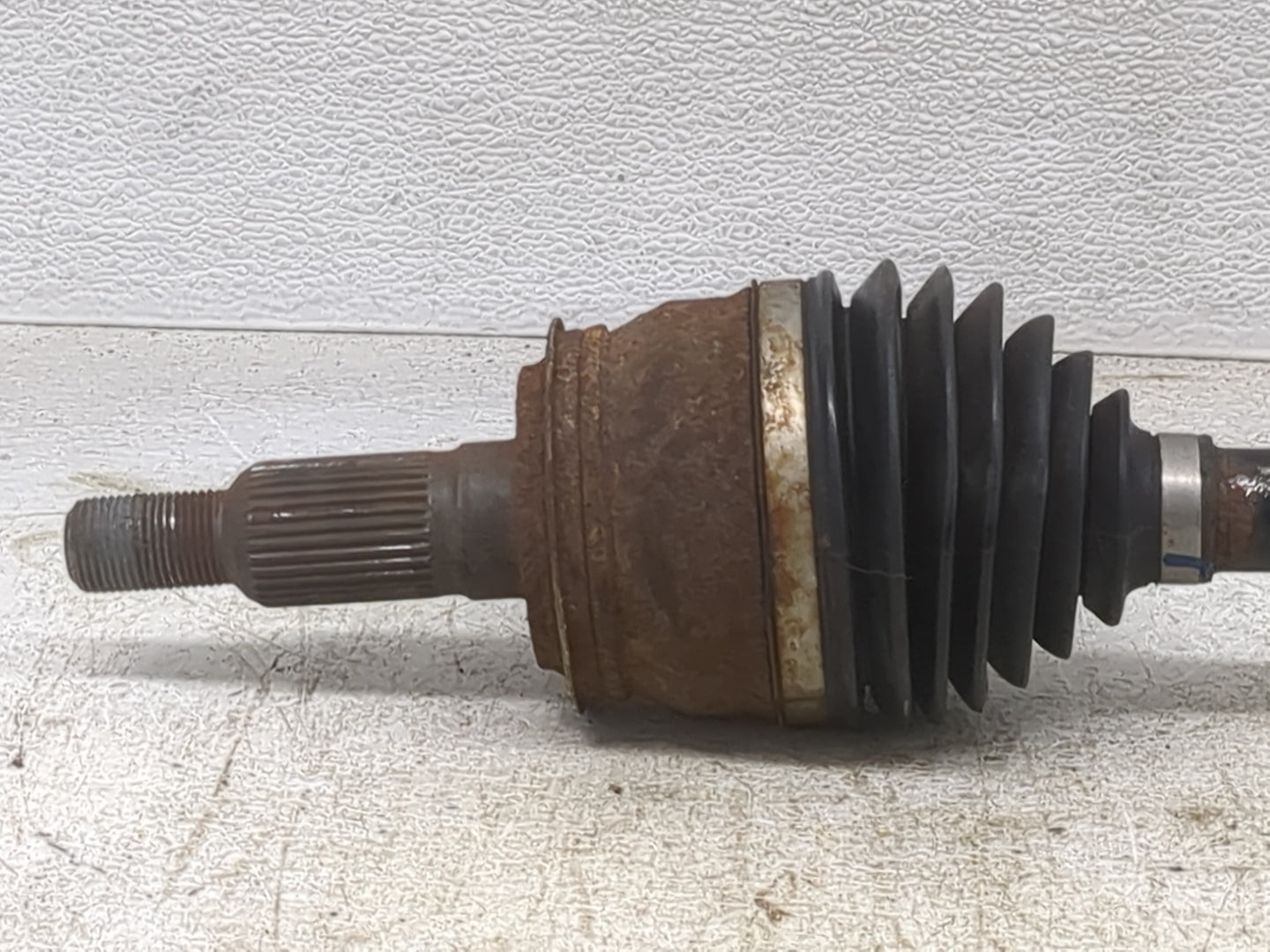2015-2020 Gmc Yukon Axle Shaft Front Passenger Cv C/v - Oemusedautoparts1.com