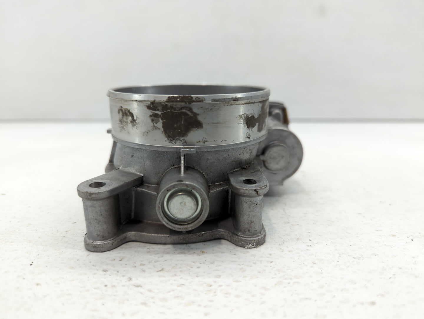 2015-2022 Gmc Yukon Throttle Body P/N:12678224 12617792 Fits Fits 2014 2015 2016 2017 2018 2019 2020 2021 2022 OEM Used Auto