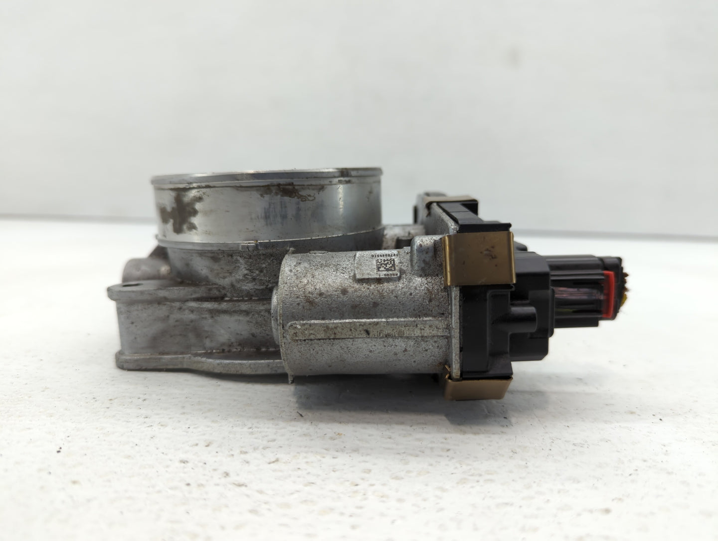 2015-2022 Gmc Yukon Throttle Body P/N:12678224 12617792 Fits Fits 2014 2015 2016 2017 2018 2019 2020 2021 2022 OEM Used Auto
