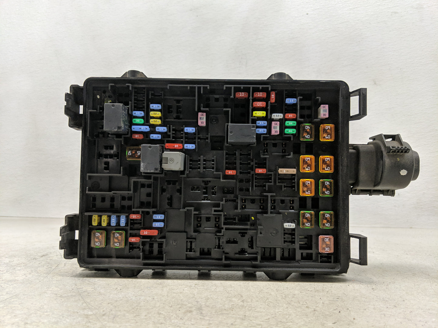 2020 Gmc Yukon Xl 1500 Fusebox Fuse Box Panel Relay Module P/N:22773484 Fits Fits 2015 2016 2017 2018 2019 OEM Used Auto Par