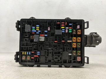 2020 Gmc Yukon Xl 1500 Fusebox Fuse Box Panel Relay Module P/N:22773484 Fits Fits 2015 2016 2017 2018 2019 OEM Used Auto Par