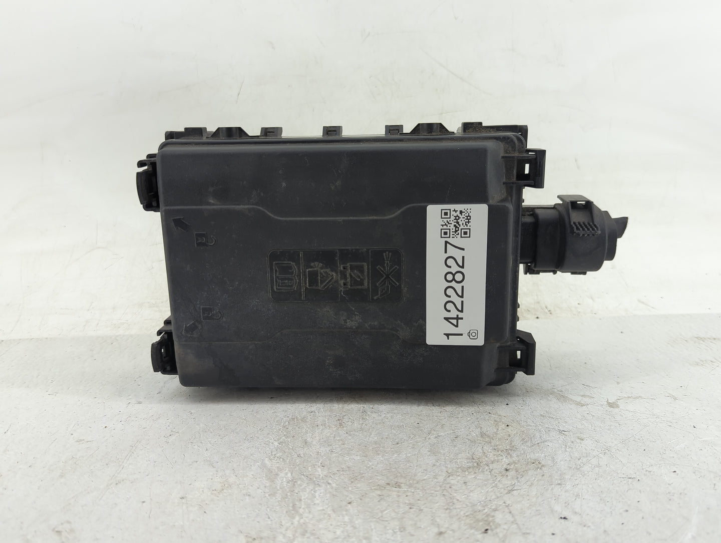 2020 Gmc Yukon Xl 1500 Fusebox Fuse Box Panel Relay Module P/N:23227061 Fits Fits 2015 2016 2017 2018 2019 OEM Used Auto Par