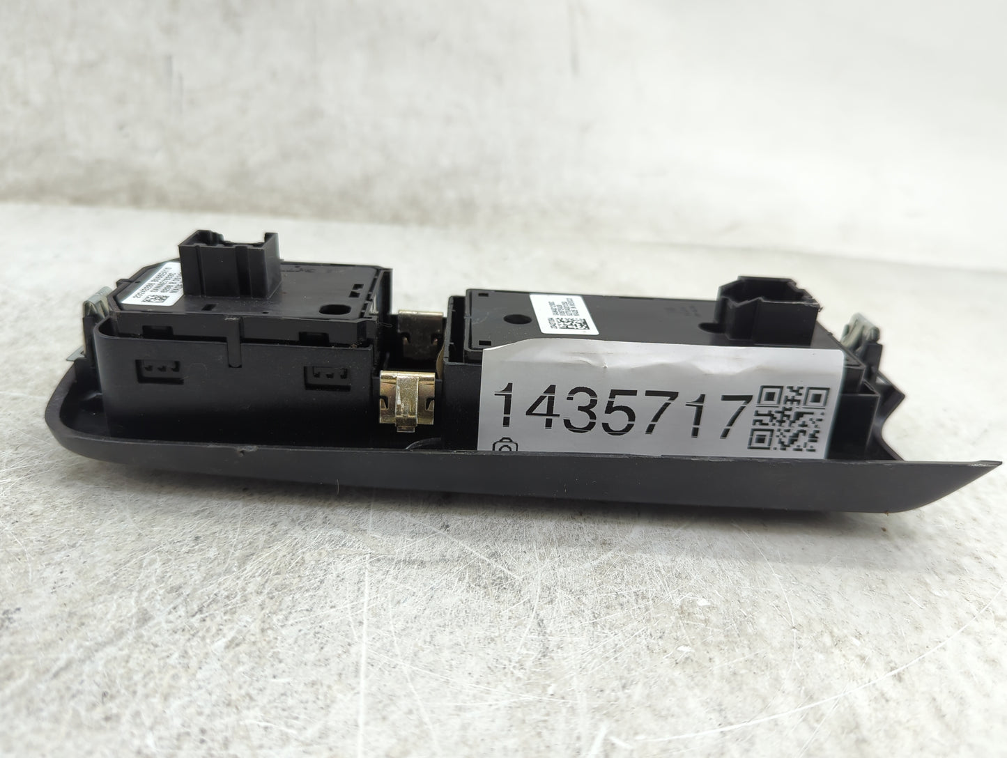 2020 Gmc Yukon Xl 1500 Master Power Window Switch Replacement Driver Side Left P/N:23427094 Fits Fits 2015 2016 2017 2018 20
