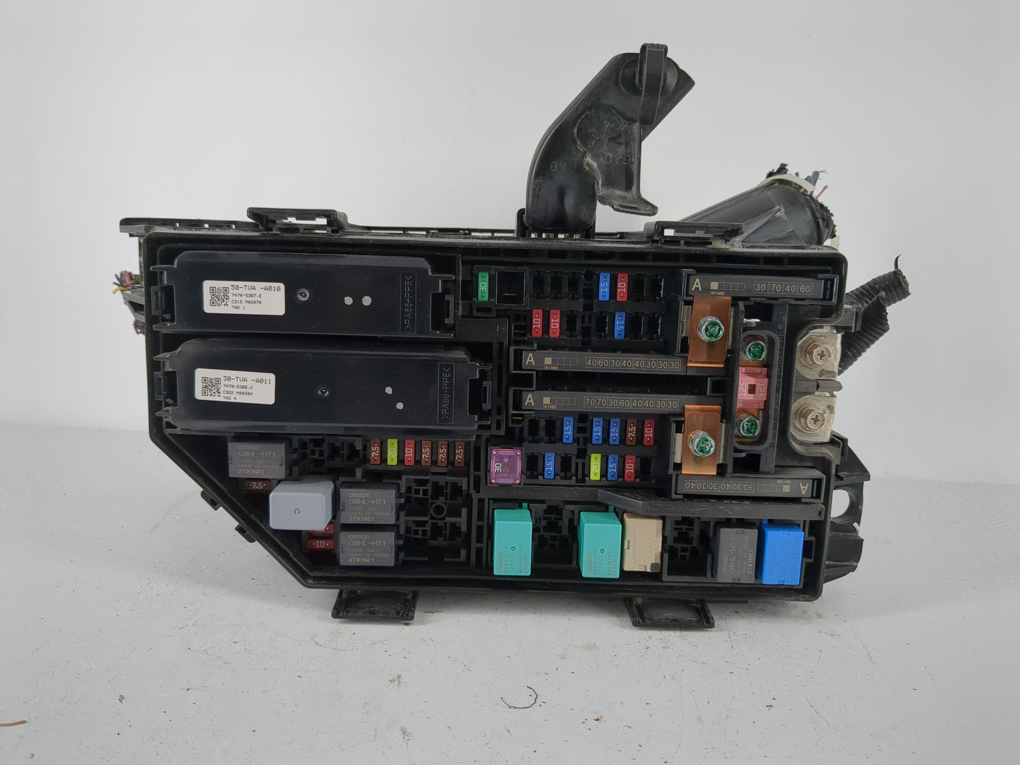 2018-2020 Honda Accord Fusebox Fuse Box Panel Relay Module P/N:30-TVA-A011 Fits Fits 2018 2019 2020 OEM Used Auto Parts - Oe