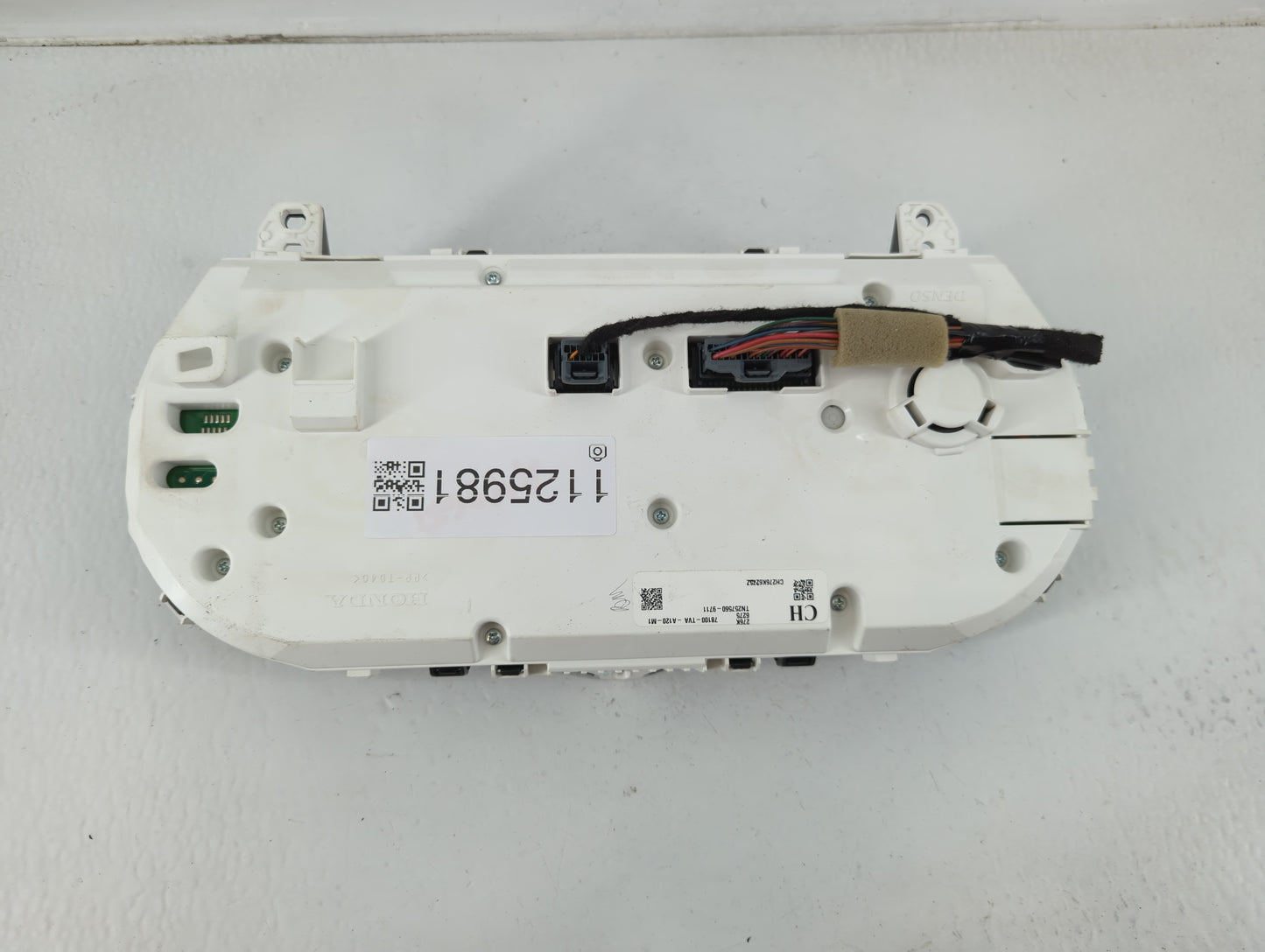 2018-2020 Honda Accord Instrument Cluster Speedometer Gauges P/N:78100-TVA-A120-M1 Fits Fits 2018 2019 2020 OEM Used Auto Pa