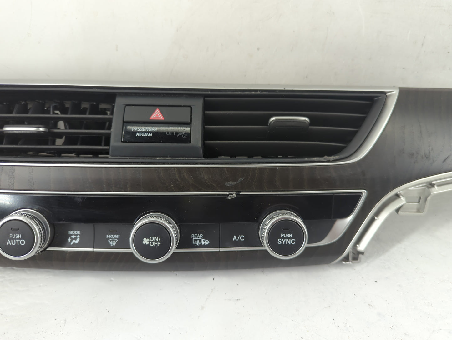 2018-2022 Honda Accord Climate Control Module Temperature AC/Heater Replacement P/N:79610TVAA316M1 Fits OEM Used Auto Parts 