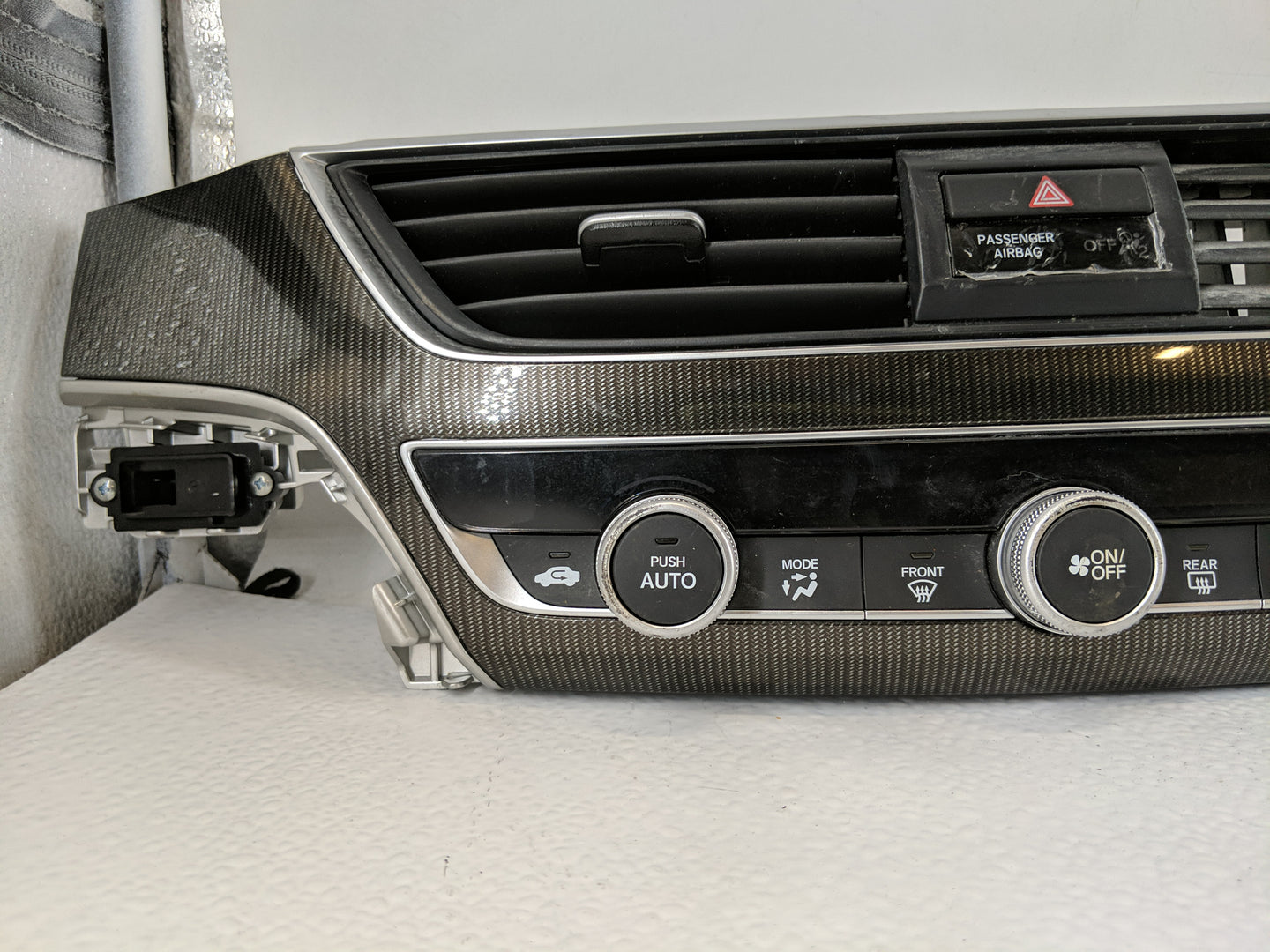 2018-2020 Honda Accord Climate Control Module Temperature AC/Heater Replacement P/N:TVAA016M1 Fits Fits 2018 2019 2020 OEM U