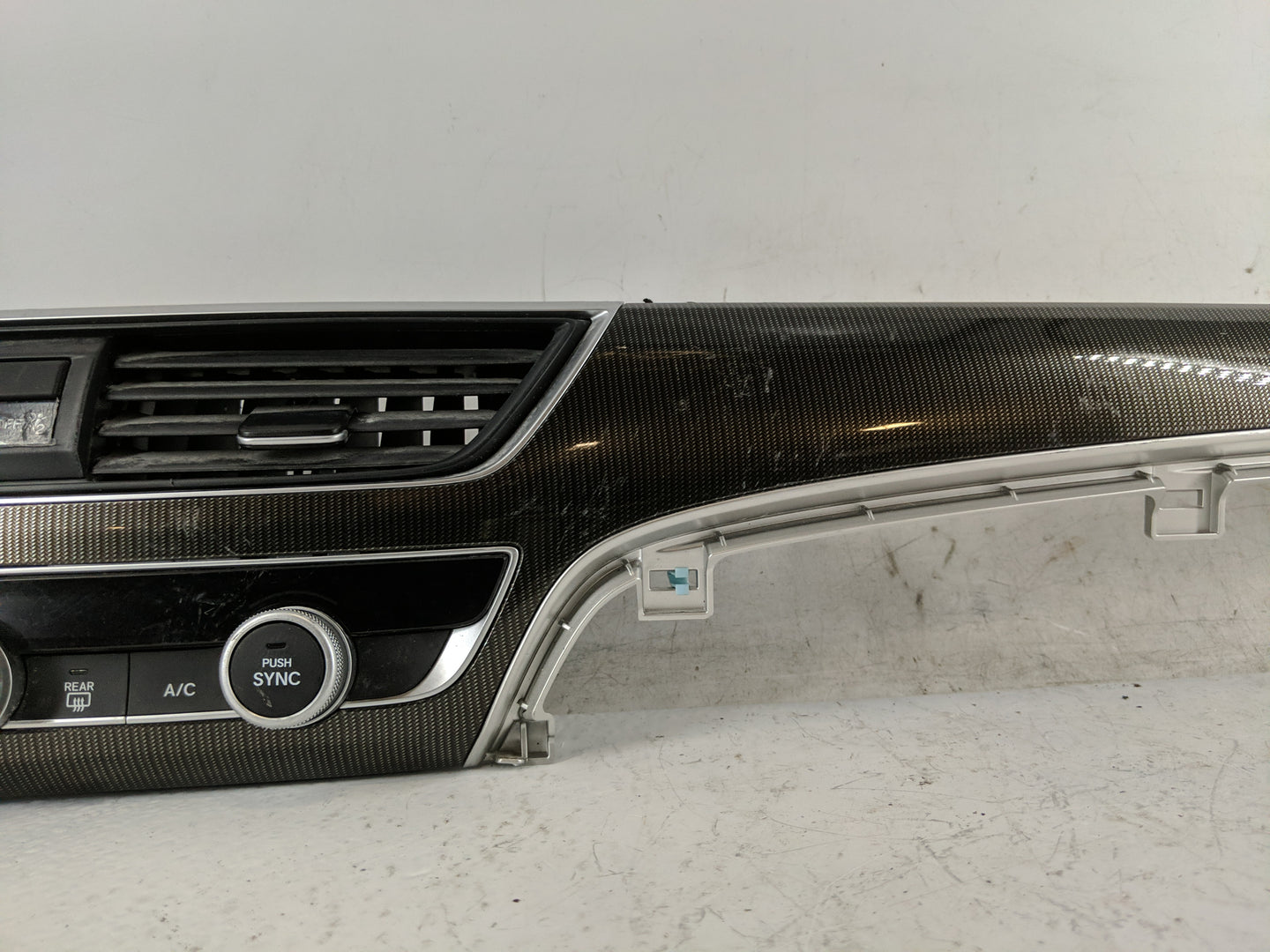 2018-2020 Honda Accord Climate Control Module Temperature AC/Heater Replacement P/N:TVAA016M1 Fits Fits 2018 2019 2020 OEM U