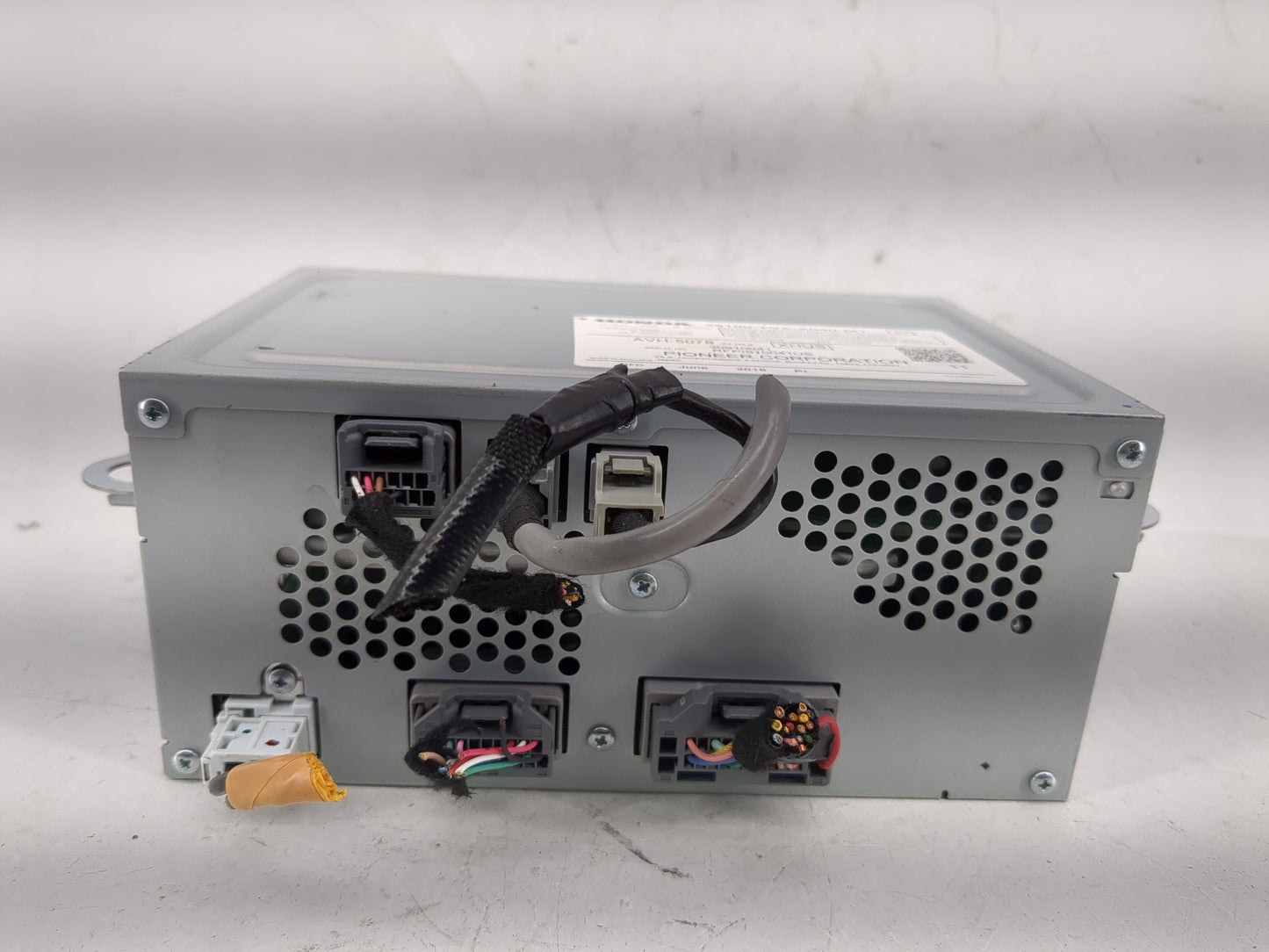 2018-2020 Honda Accord Radio AM FM Cd Player Receiver Replacement P/N:39100-TVA-A030-M1 Fits Fits 2018 2019 2020 OEM Used Au