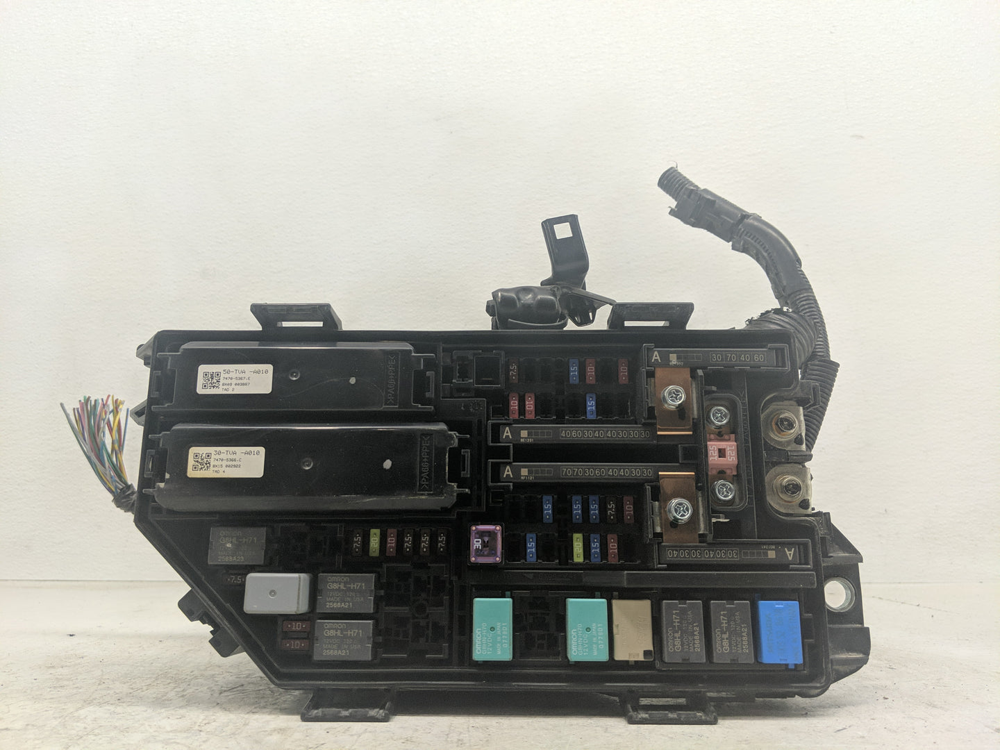 2018-2020 Honda Accord Fusebox Fuse Box Panel Relay Module P/N:30-TVA-A010 50-TVA-A010 Fits Fits 2018 2019 2020 OEM Used Aut