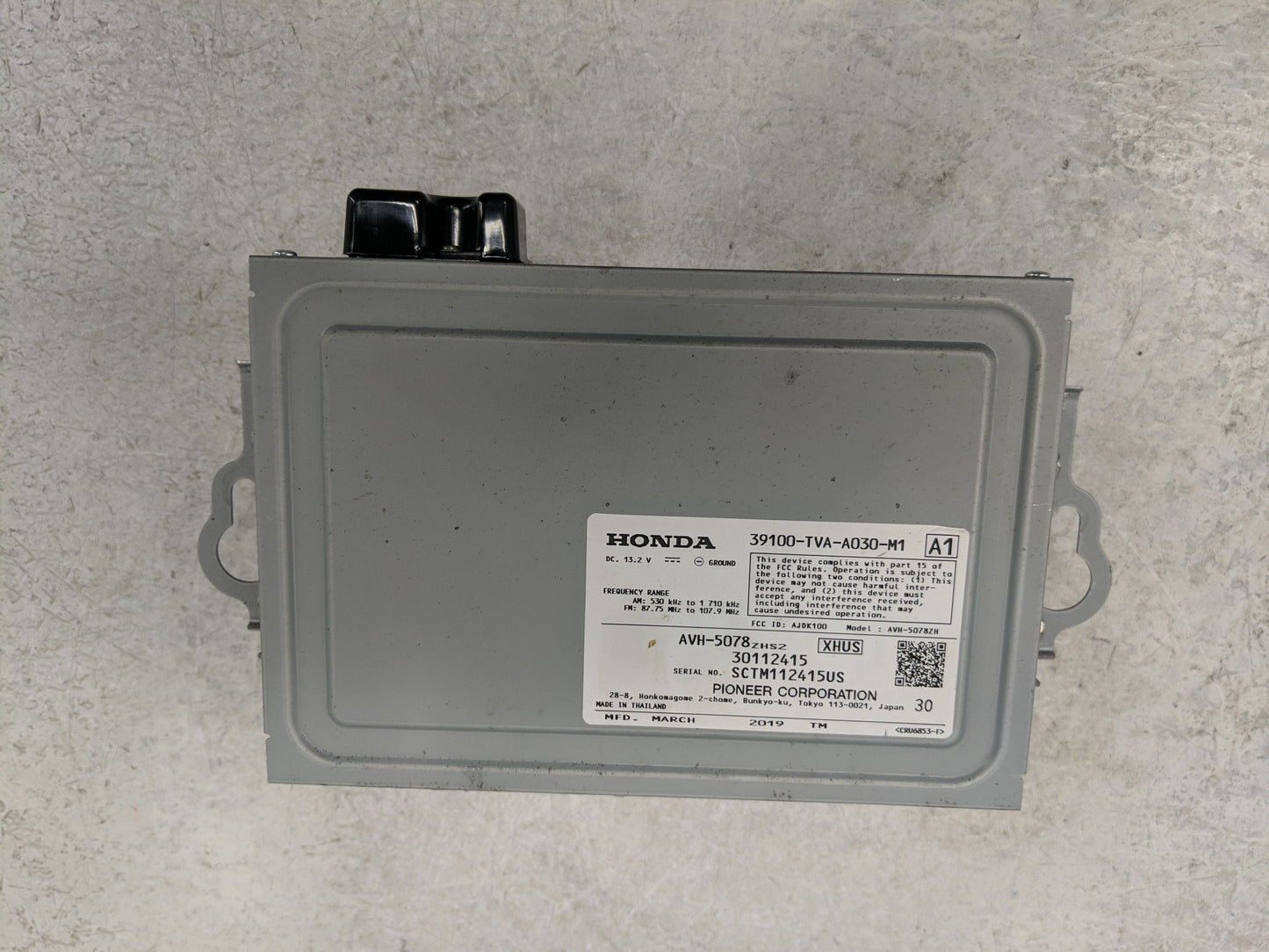 2018-2020 Honda Accord Radio AM FM Cd Player Receiver Replacement P/N:39100-TVA-A030-M1 Fits Fits 2018 2019 2020 OEM Used Au