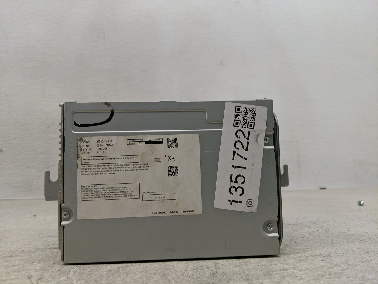 2018-2020 Honda Accord Radio AM FM Cd Player Receiver Replacement P/N:39540-TVA-A16 Fits Fits 2018 2019 2020 OEM Used Auto P