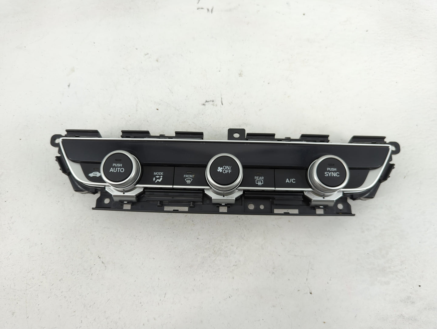 2018-2020 Honda Accord Climate Control Module Temperature AC/Heater Replacement P/N:79610TVAA016M1 Fits Fits 2018 2019 2020 