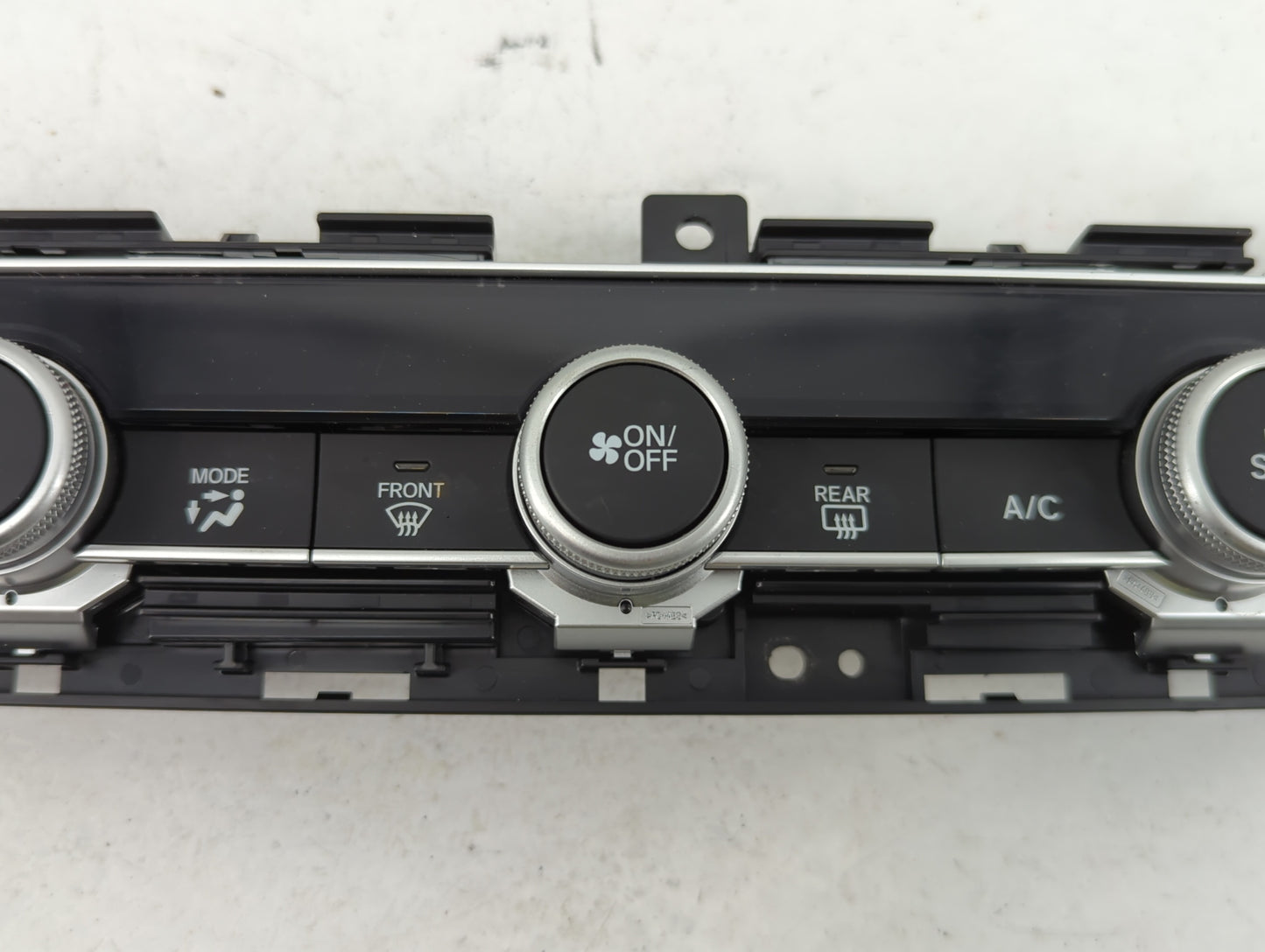 2018-2020 Honda Accord Climate Control Module Temperature AC/Heater Replacement P/N:79610TVAA016M1 Fits Fits 2018 2019 2020 