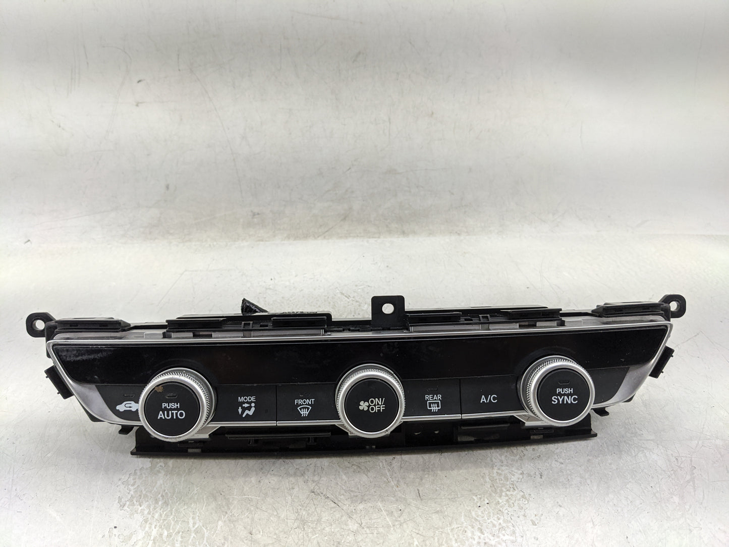 2018-2020 Honda Accord Climate Control Module Temperature AC/Heater Replacement P/N:79610TVAA016M1 Fits Fits 2018 2019 2020 