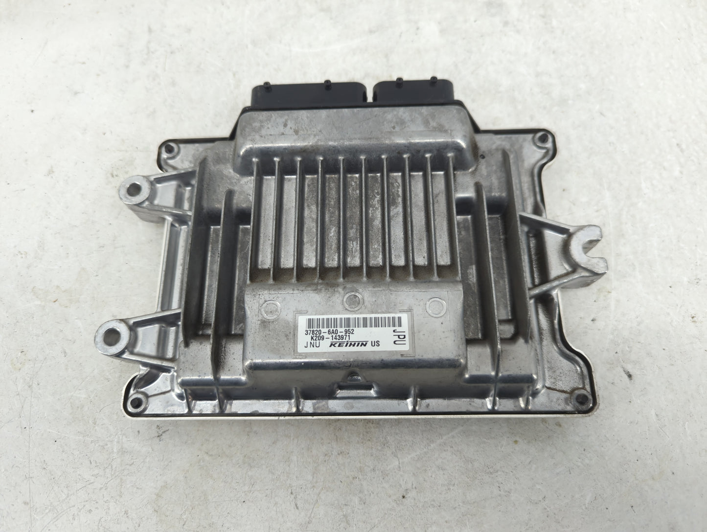 2018-2020 Honda Accord PCM Engine Control Computer ECU ECM PCU OEM P/N:378206A0952 Fits Fits 2018 2019 2020 OEM Used Auto Pa