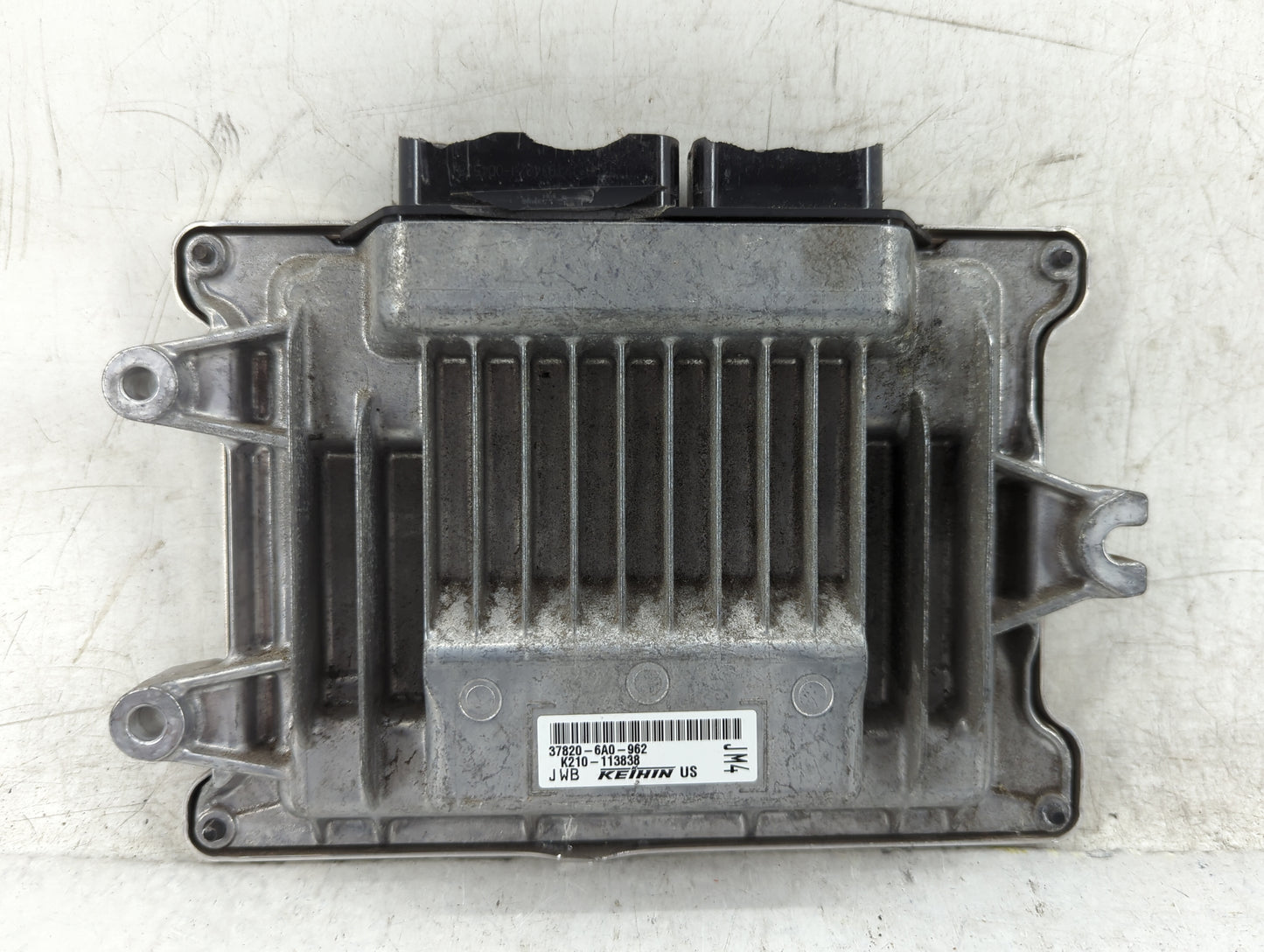 2018-2020 Honda Accord PCM Engine Control Computer ECU ECM PCU OEM P/N:37820-6A0-962 Fits Fits 2018 2019 2020 OEM Used Auto 