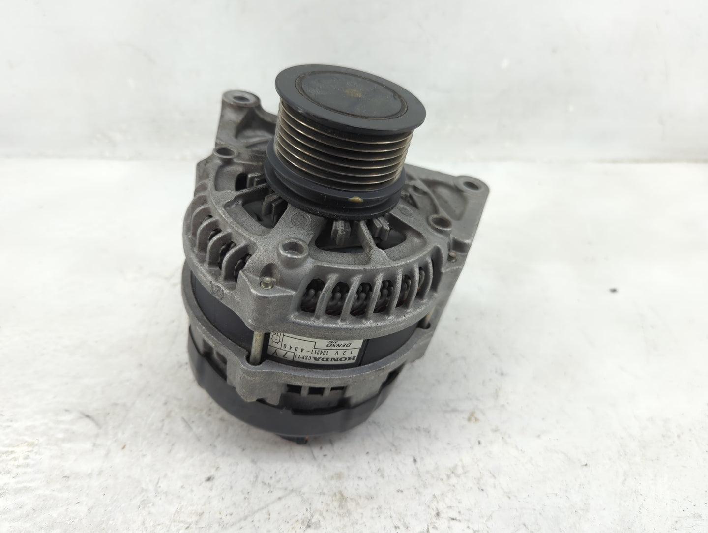 2018-2022 Honda Accord Alternator Replacement Generator Charging Assembly Engine OEM P/N:104211-4340 Fits OEM Used Auto Part