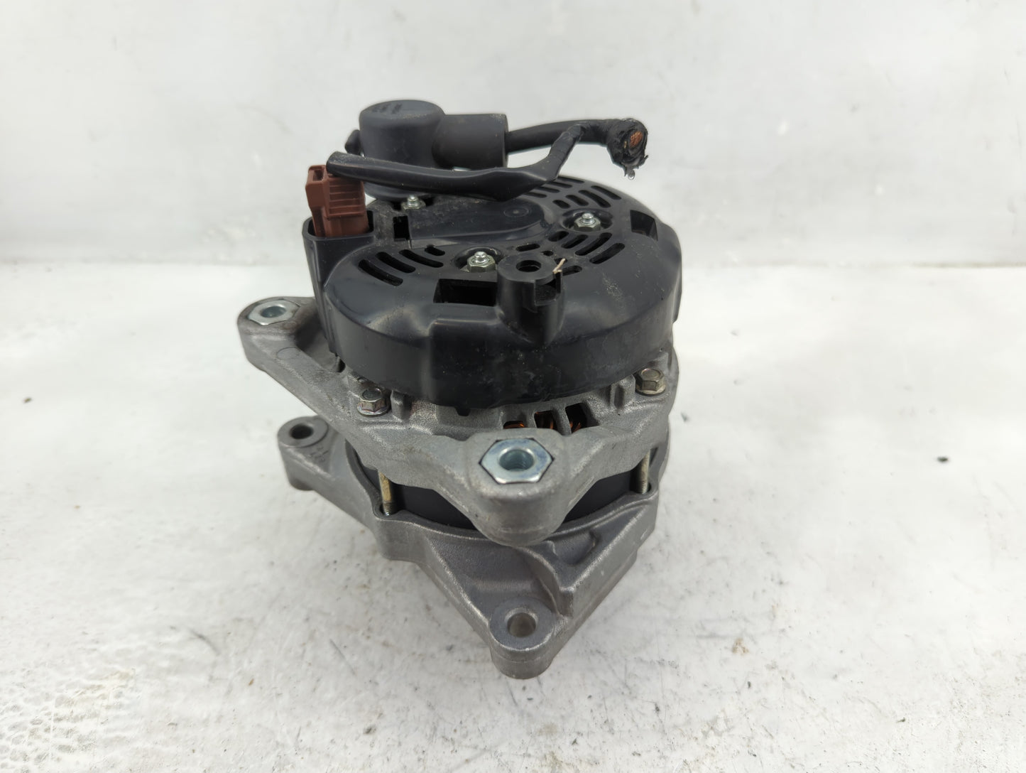 2018-2022 Honda Accord Alternator Replacement Generator Charging Assembly Engine OEM P/N:104211-4340 Fits OEM Used Auto Part