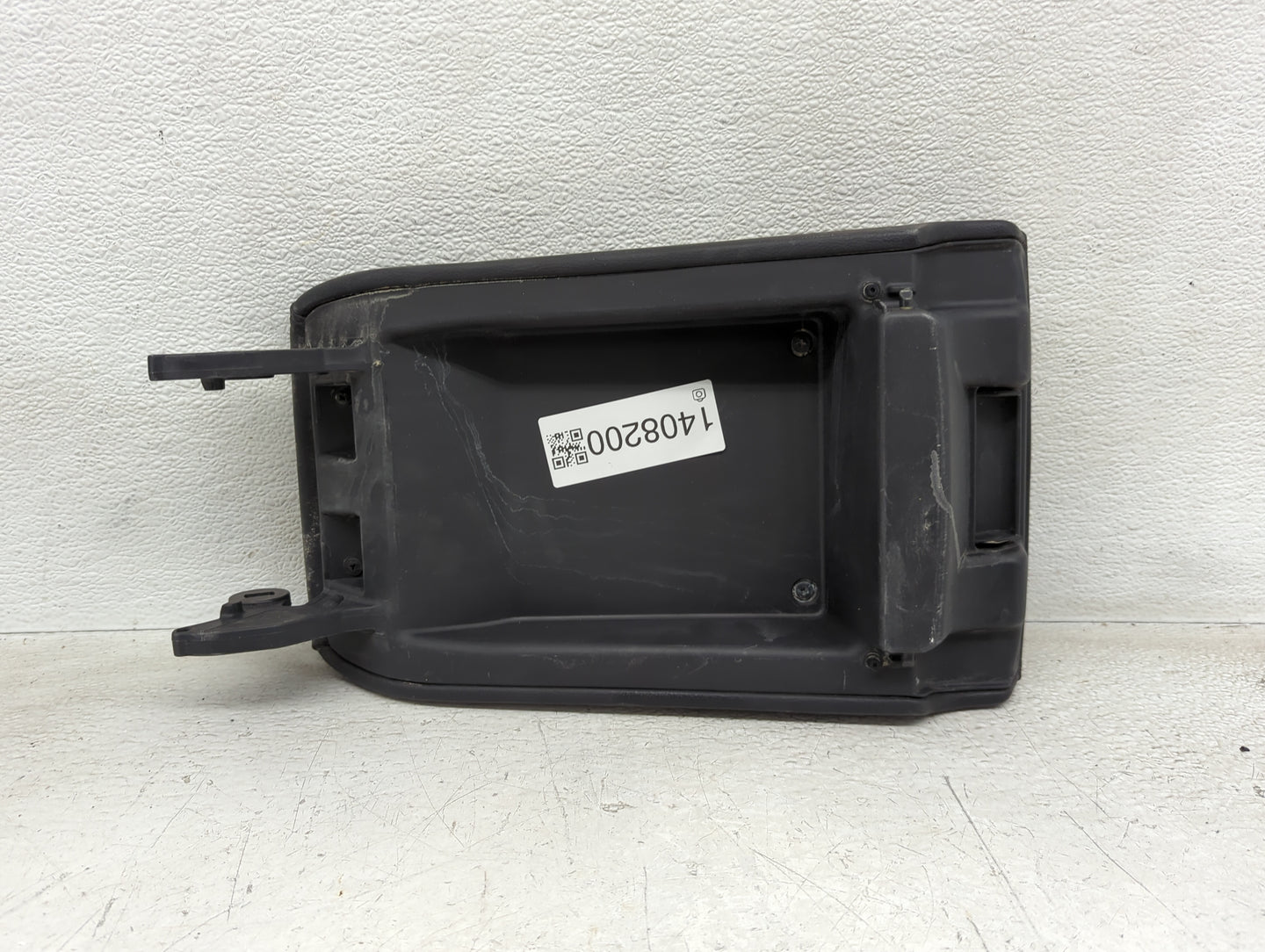2020 Honda Accord Center Console Armrest Cover Lid Fits OEM Used Auto Parts - Oemusedautoparts1.com