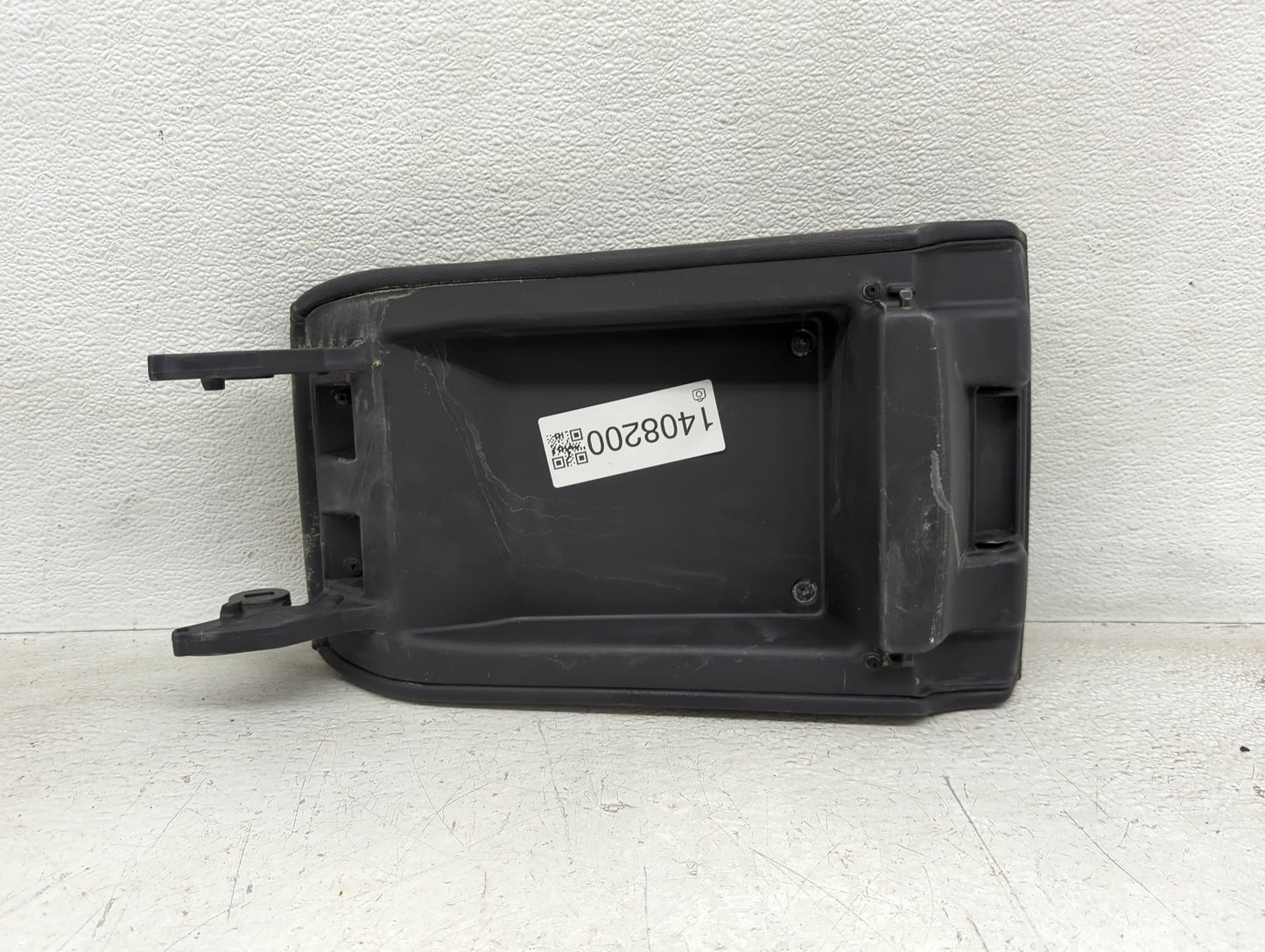 2020 Honda Accord Center Console Armrest Cover Lid Fits OEM Used Auto Parts - Oemusedautoparts1.com